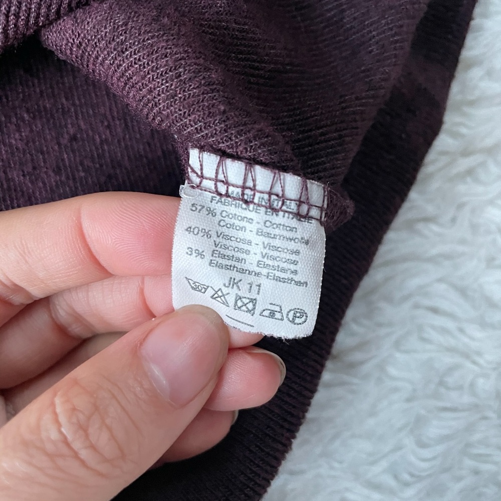 Brandy Melville maroon long sleeve Callen Henley - Picture 5 of 15